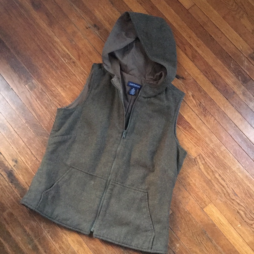 Ann Taylor zip-up vest